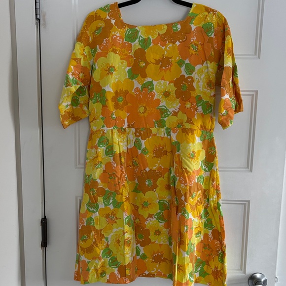 Handmade Dresses & Skirts - Upcycled Vintage Floral Square Neck Dress made of vintage sheets | Cotton